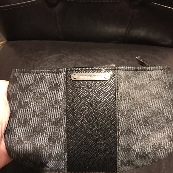 Michael Kors black belt purse - Picture 2 of 3